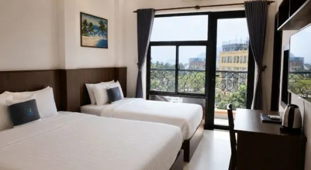 Трёхместный номер Superior с балконом и с видом на океан Nam Hai Con Dao Hotel