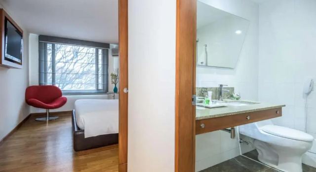 Семейный номер Standard Avani Royal Zona T Bogotá Hotel