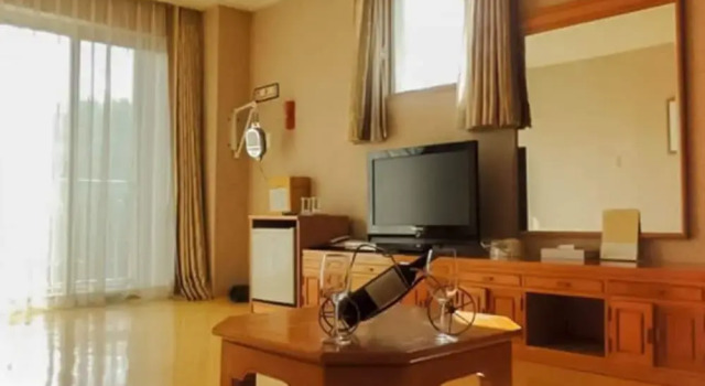 Asan Oncheon Hotel, Buchen Sie Hotel SPA-Hotels in Chungcheongnam-Do, SPA