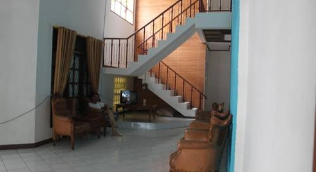 Elvia Guesthouse, Забронировать Отель Отели Джакарты с парковкой, рядом с Jakarta Textile Museum, Парковка