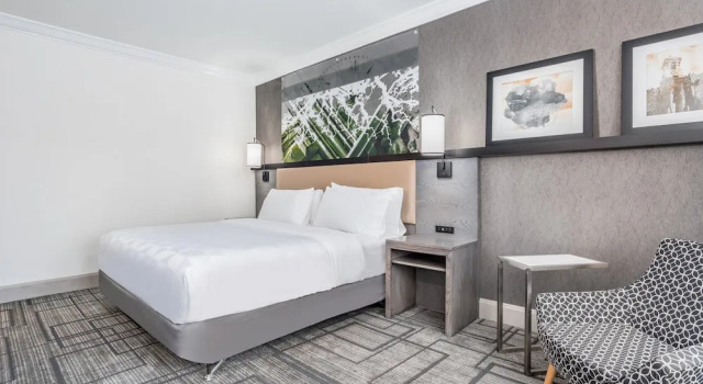 Двухместный номер Standard с видом на город Holiday Inn Lafayette-City Centre by IHG