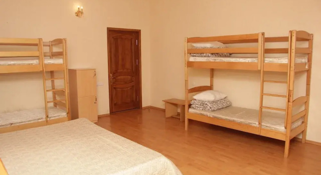 Postel ve společném pokoji Rafael Hostel