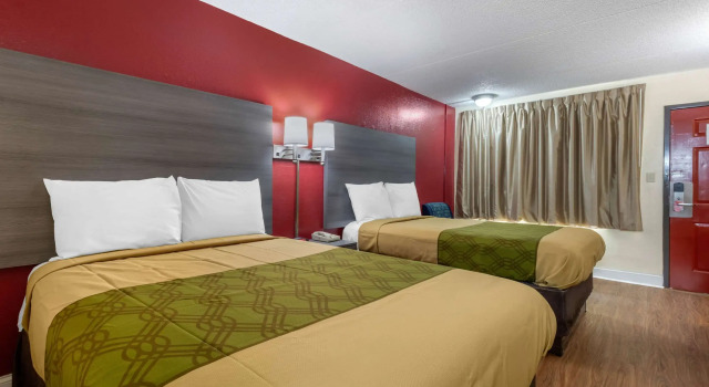 Standard Vierer Zimmer Econo Lodge