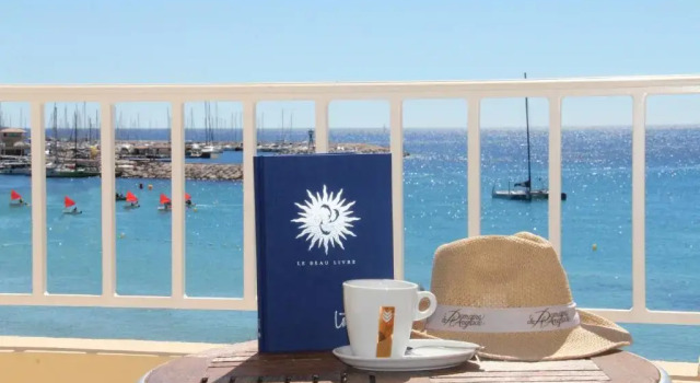 Двухместный номер Standard с балконом и с видом на море Hôtel Beau Rivage
