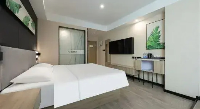 Люкс FUNYANG Hotel (Chengyang Railway Station, Qingdao)