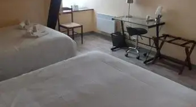 Четырёхместный номер Standard Hotel Beau Rivage