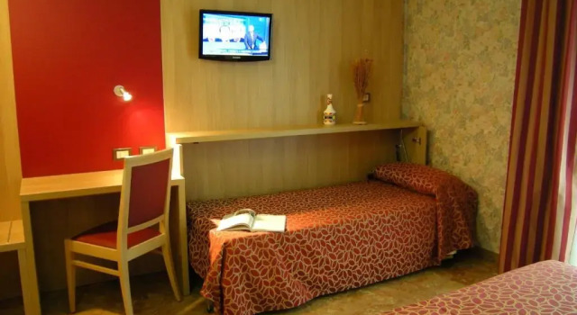 Трёхместный номер Hotel San Carlo