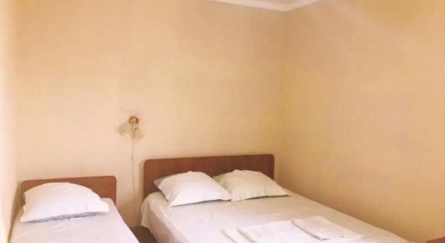 У Резо гостевой дом, Book Hotel Sukhum Abkhazia