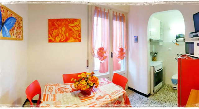 Casa Vacanza Marina, in pieno centro a pochi passi dal mare e con aria condizionata!, Забронировать Отель Отели в центре Диано-Марина, в центре