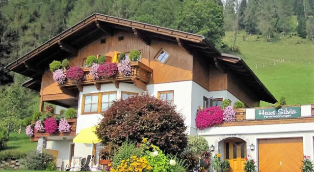 Haus Silvia, Rezerwuj Hotel Hotele w Salzburg z parkingiem, Parking