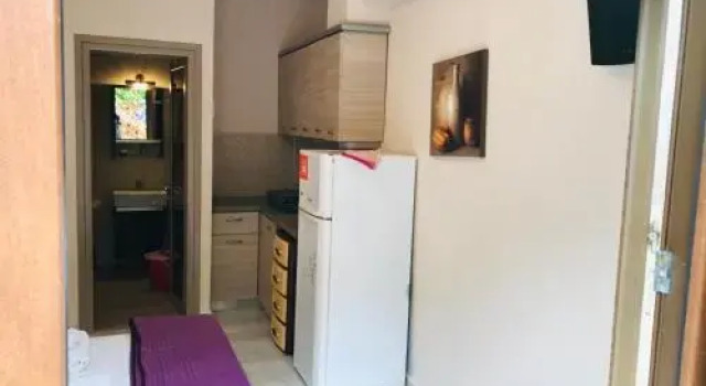 Melidron, Book Hotel  