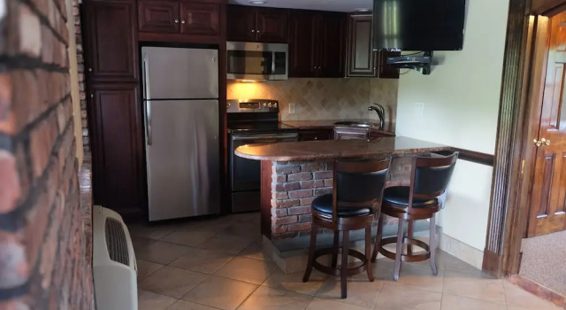 Люкс Chalet Inn & Suites