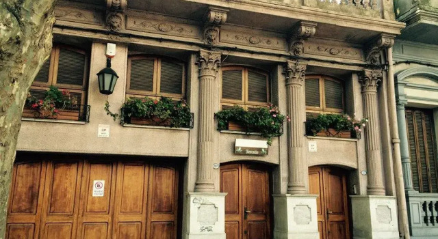 Buenas Vibras Hostel, Réserver Auberge de jeunesse Parque Rodo Montevideo, près de Montevideo British Hospital