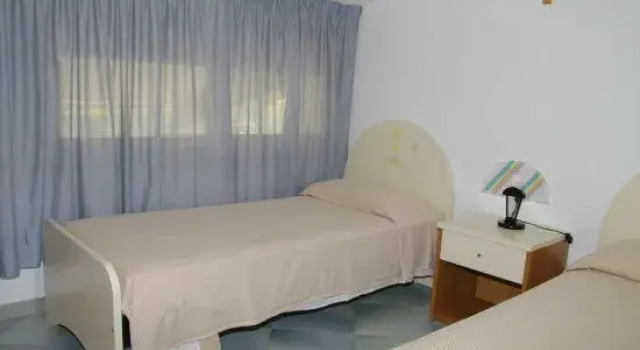 Апартаменты Spacious Apartment for 4 People in Residence