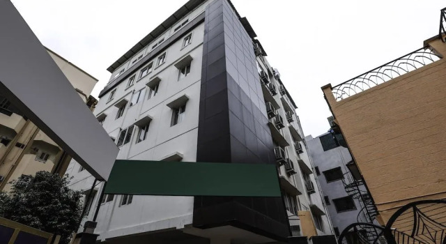 OYO 16857 Hotel Jp Plaza