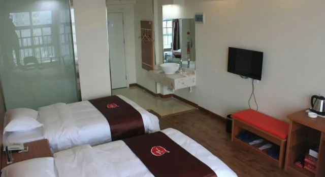 Thank Inn Hotel He'nan Sanmenxia Railway Station Huanghe Road, Rezervovat Hotel Sanmenxia Henan