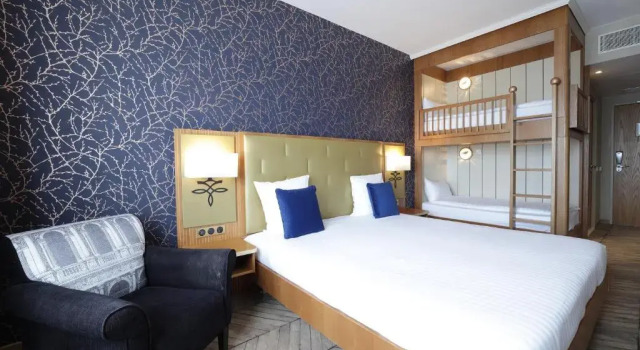 Номер Семейный Dream Castle Hotel Marne La Vallee