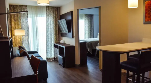 Люкс c 1 комнатой с красивым видом из окна Staybridge Suites Puebla by IHG