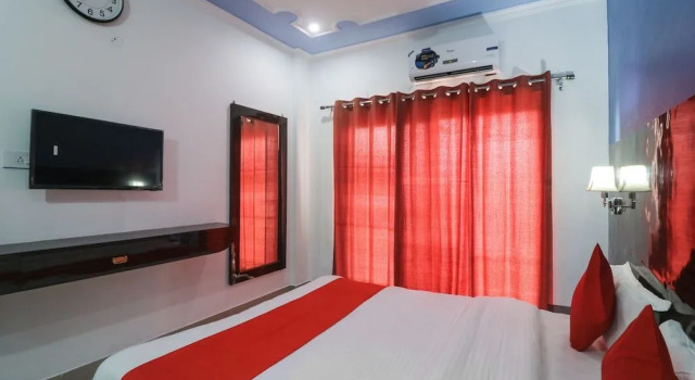 Oyo 49582 Jhanvi Yoga Dham, Rezervovat Hotel Rāiwāla Uttarakhand