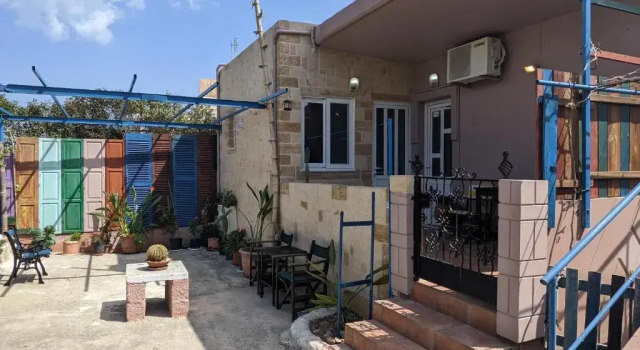 Апартаменты Modern 1-bedroom with BBQ & Roof Garden near Beach