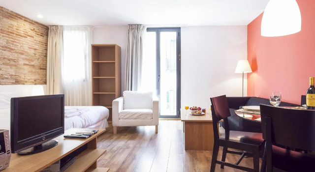 Студия Inside Barcelona Apartments Sants