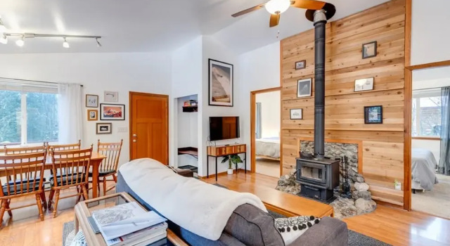 Mt Baker Lodging Cabin 64 – FRPL, WIFI, SLEEPS 6! by MBL, Prenota Casa vacanze Warnick Stati Uniti