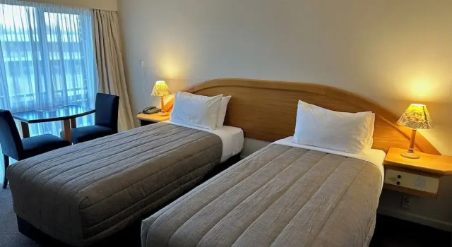 Heritage Gateway Hotel, Забронировать Отель Отели региона Уэст-Кост с парковкой, Парковка