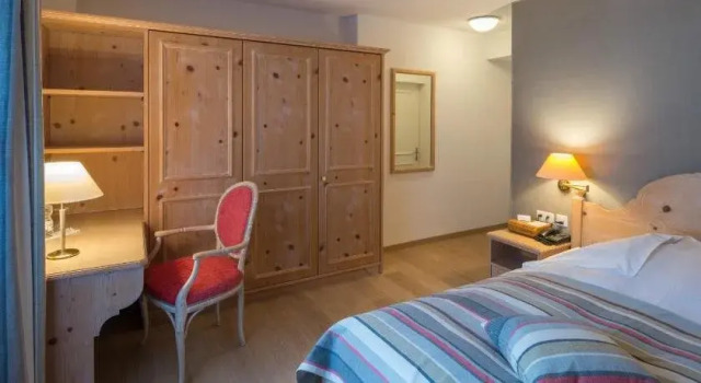 Hotel Post Cunter Biancardi, Book Hotel Cunter Grisons