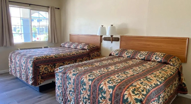 Номер Standard Holiday Motel