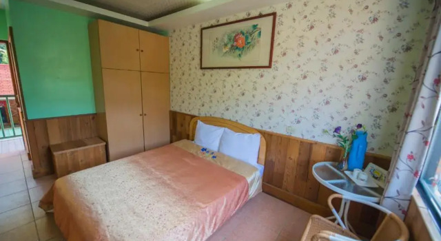 Camera doppia Standard con vista sulle montagne Rainbow SpringYU B&B