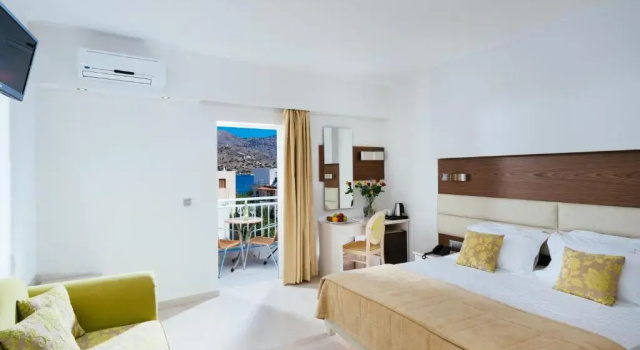 Трёхместный номер Standard Elounda Akti Olous Adults Only