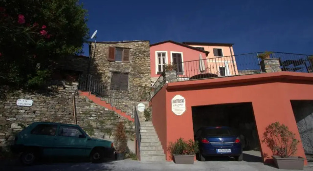 Appartamenti Chiarina, Buchen Sie Hotel Dolcedo Blumenriviera