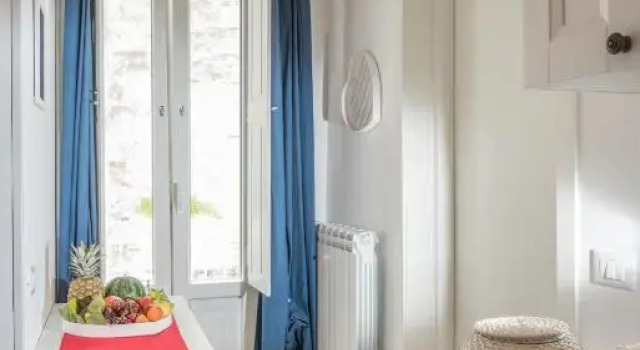 Casa Rebecca, Rezervați Hotel Hoteluri în Bari Province cu parcare, Parcare