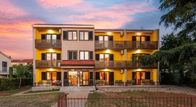 Cozy Studio Retreat in Malinska-Dubašnica, Croatia, Prenota Hotel Malinska 