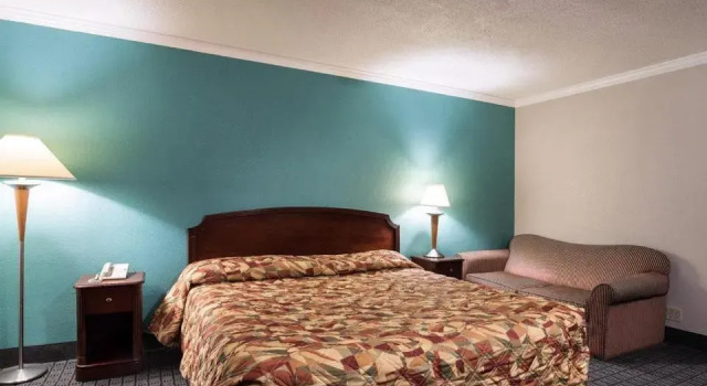 Номер Standard Rodeway Inn Syracuse Carrier Circle