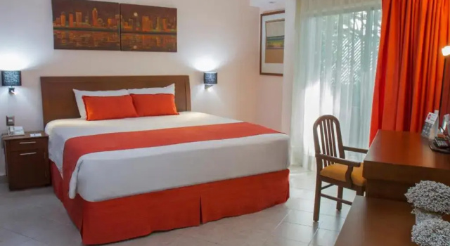 Полулюкс с видом на город Hotel Viva Villahermosa
