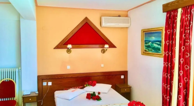 Трёхместный номер Standard с балконом delphi aiolos center hotel panoramic view&yoga harmony hotel&rooms