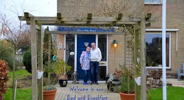 Bed and Breakfast Ineke en John, Забронировать Отель Хофддорп 