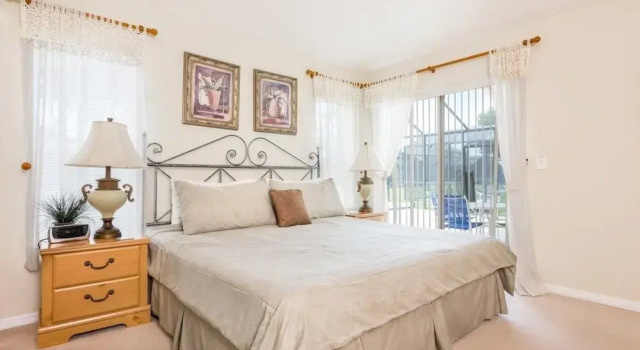 4BR Pool Home Emerald Island by SHV-8540