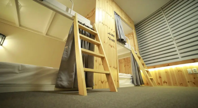 Кровать в общем номере (мужской номер) BOOKHOME GyeongJu