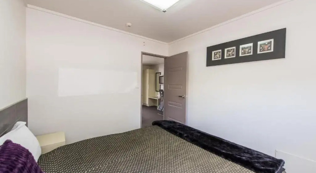 Трёхместный люкс Spa Standard 151 On London Motel & Conference Centre