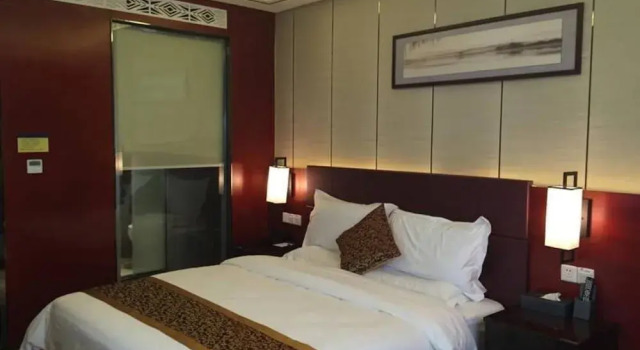 Jiaxi Hotel Shenzhen New Airport Branch, Забронировать Отель Отели Шэньчжэнь 3 звезды, 3*