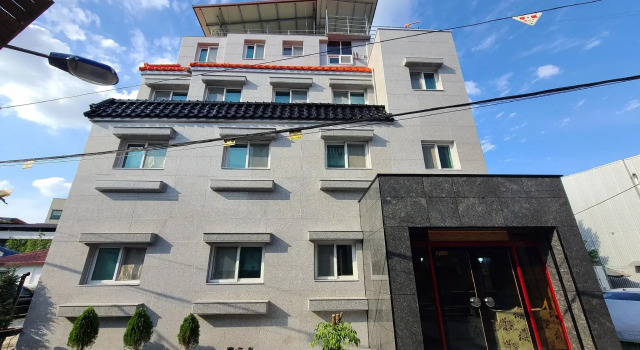 Jeonju Hanok Maul Sukbak
