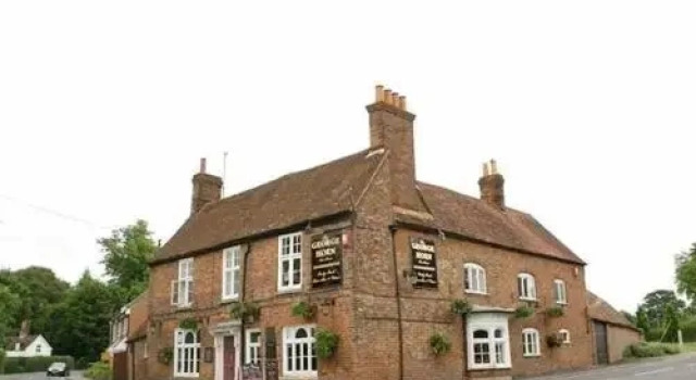 George & Horn, Забронировать Отель Кингсклир North Wessex Downs