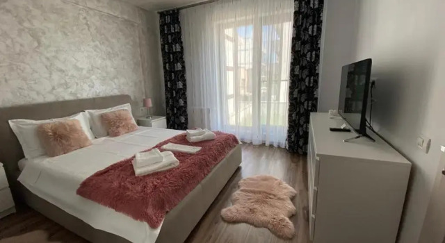 Beach Land Apartments 4, Varaa Huoneisto Hotellit Mamaia-Sat pysäköinnillä, Pysäköinti