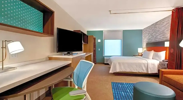 Двухместный люкс Deluxe Home2 Suites By Hilton Loves Park Rockford