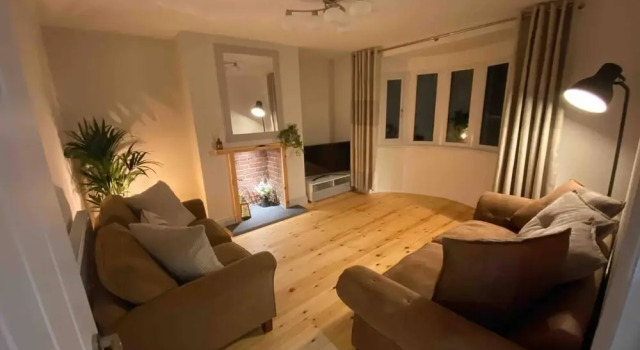 New Modern & Spacious Snowdonia Home - Sleeps 7, Забронировать Отель Отели Сноудония с парковкой, Парковка