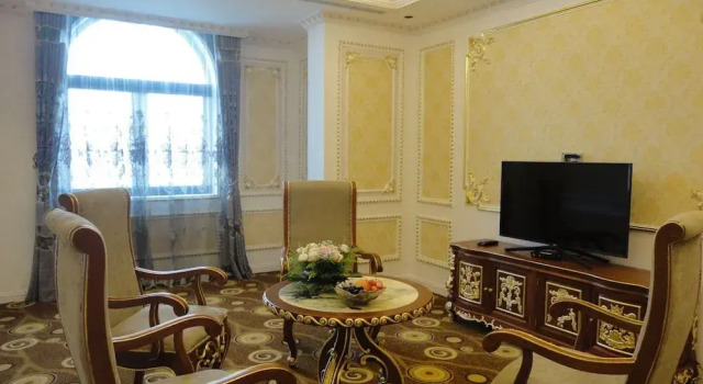 Hoang Nham Luxury Hotel