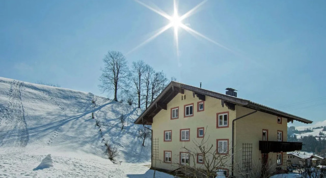 Апартаменты с балконом Chalet in Hopfgarten near Ski Lift