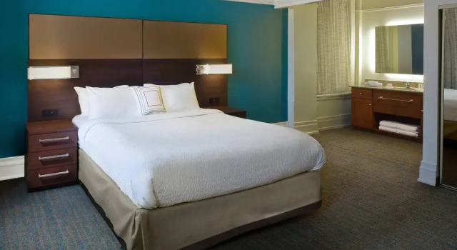 Люкс с 2 комнатами Residence Inn by Marriott Cleveland Downtown